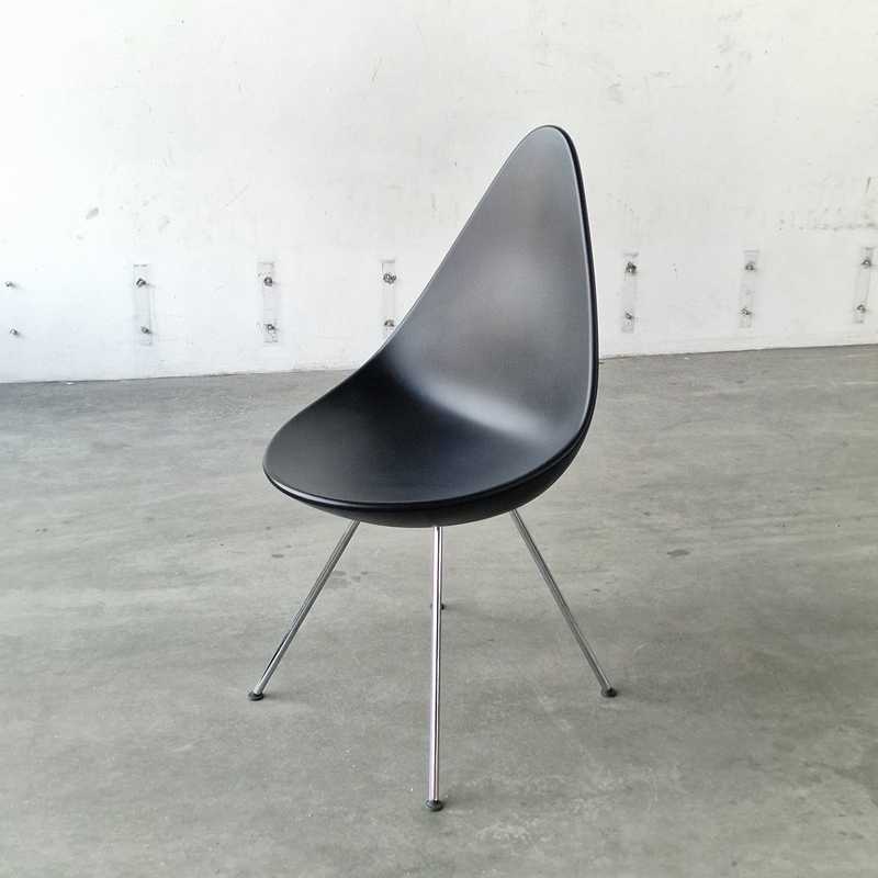 [p2782] Stol Sort Dråben