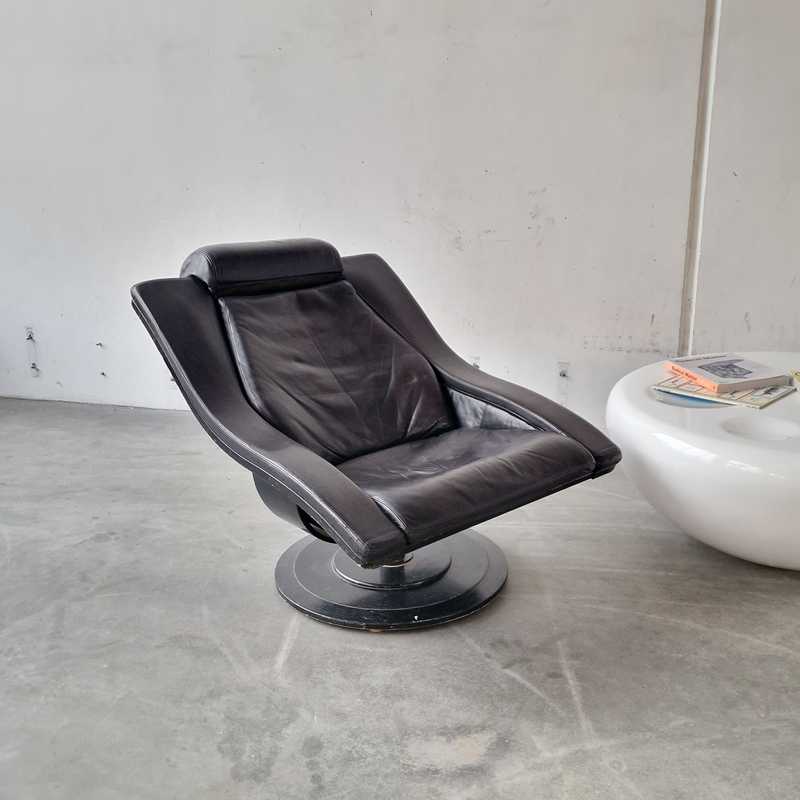 [p3052] Lænestol Sort Læder