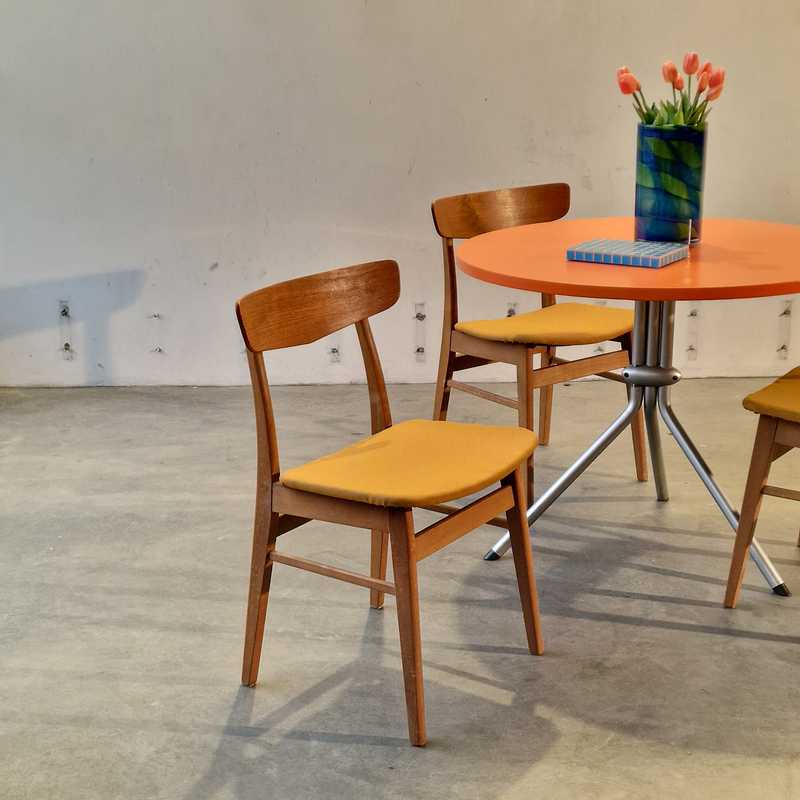 [p3191] Stol teak/bøg gul