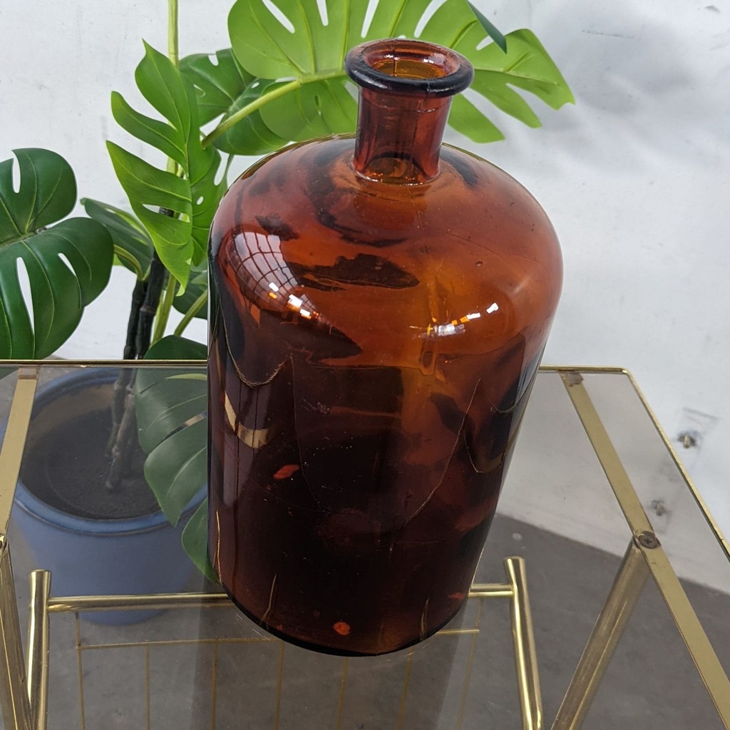 [p755] Vase