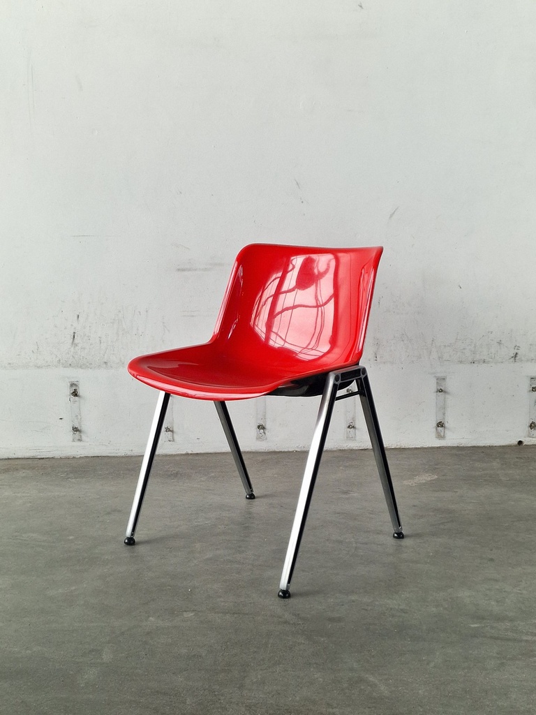 Stol rød m. metal stel 