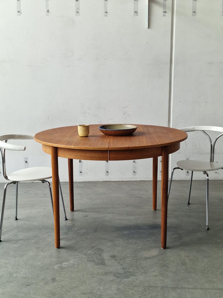 Spisebord m. udtræk