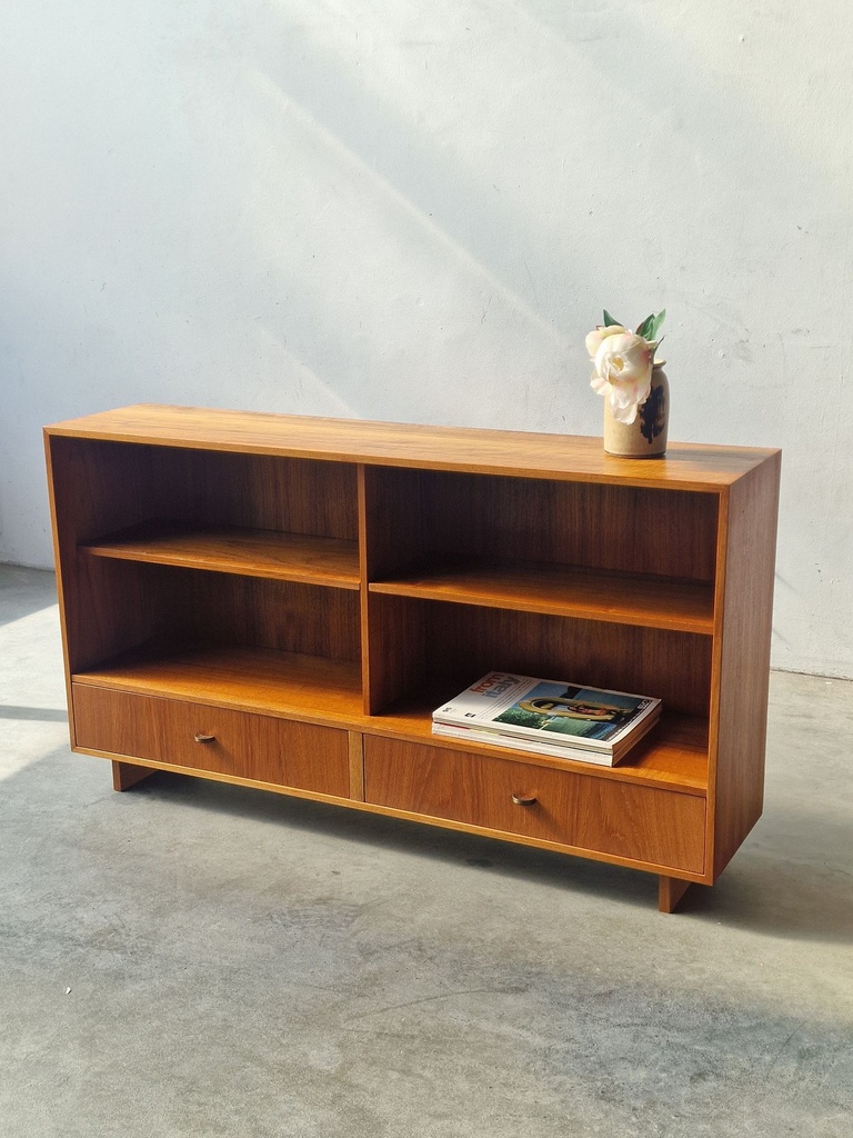 Reol teak med skuffer