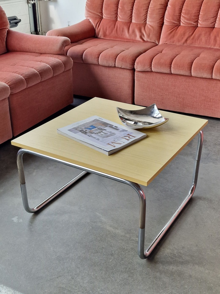 Sofabord kromstel og lyst træ 