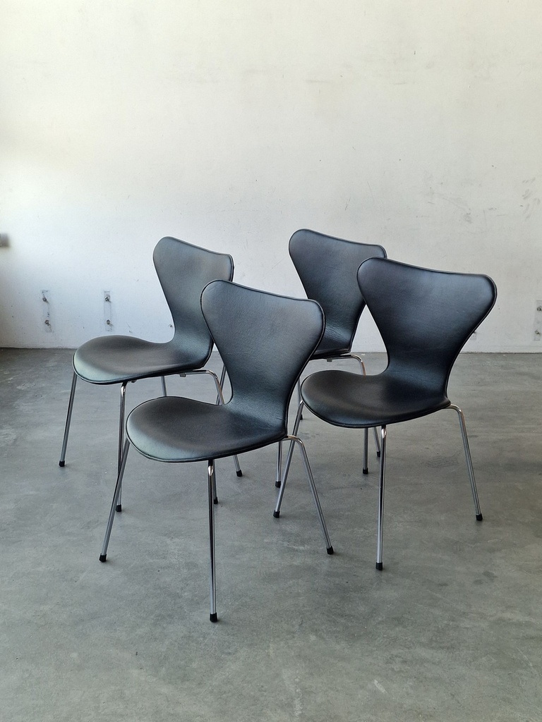 Y-stole med læderbetræk