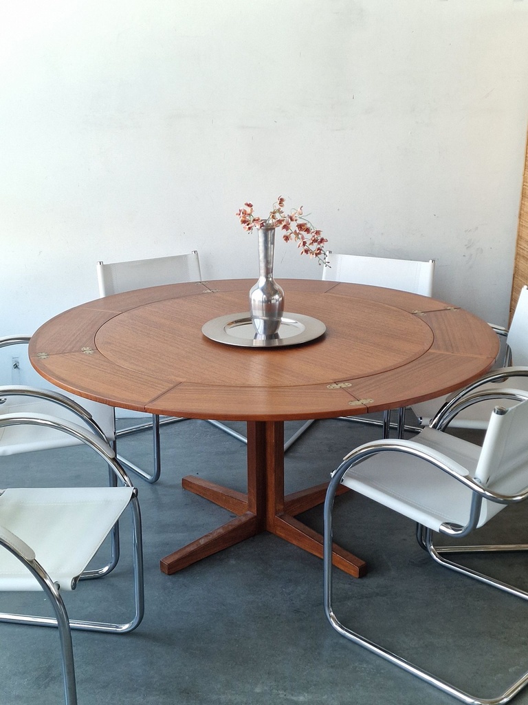 Spisebord i teak