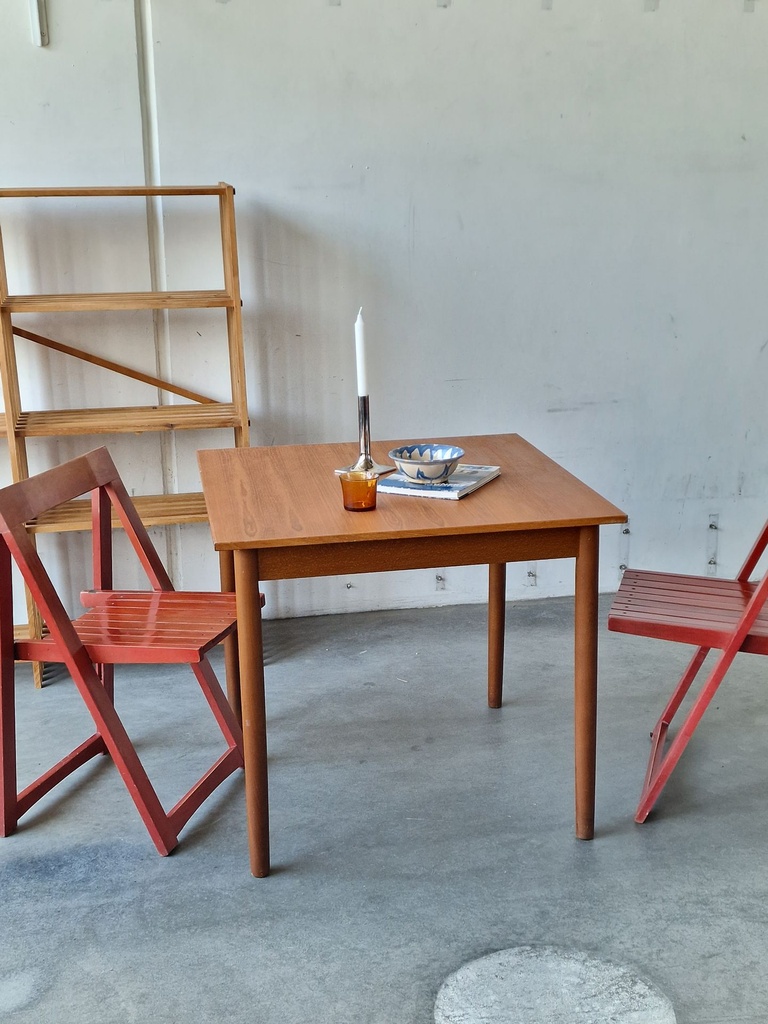 Bord kvadratisk teak 