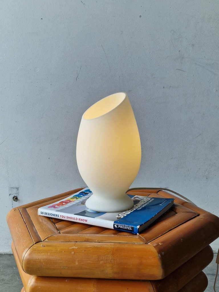 Bordlampe hvid glas